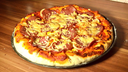 Cheesy Crust Salami 45