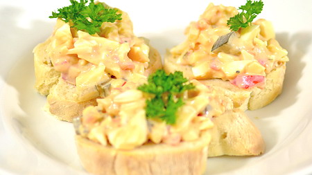 Eiersalat pikant 45 Eiersalat pikant 45