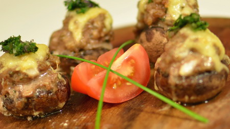 Hackfleisch Champignons 45 Hackfleisch Champignons 45
