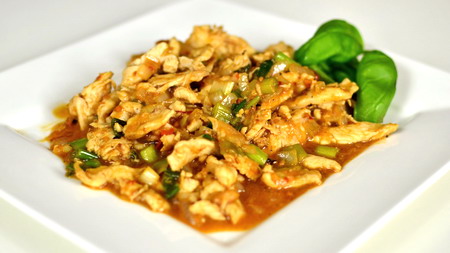 Hähnchen asiatisch 45 Hähnchen asiatisch 45