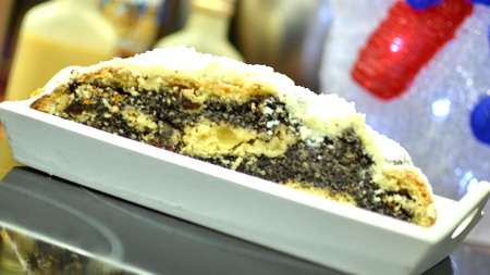 Mohn-Quark-Stollen 45 Mohn-Quark-Stollen 45