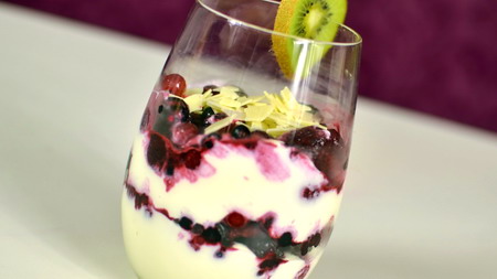 Waldbeeren Mascarpone Creme 45 Waldbeeren Mascarpone Creme 45